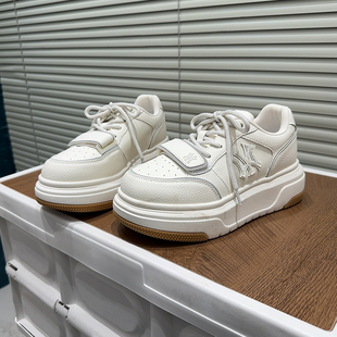 欧货真皮后定增高小白鞋2026春新款小个子增高学生休闲板鞋运动鞋