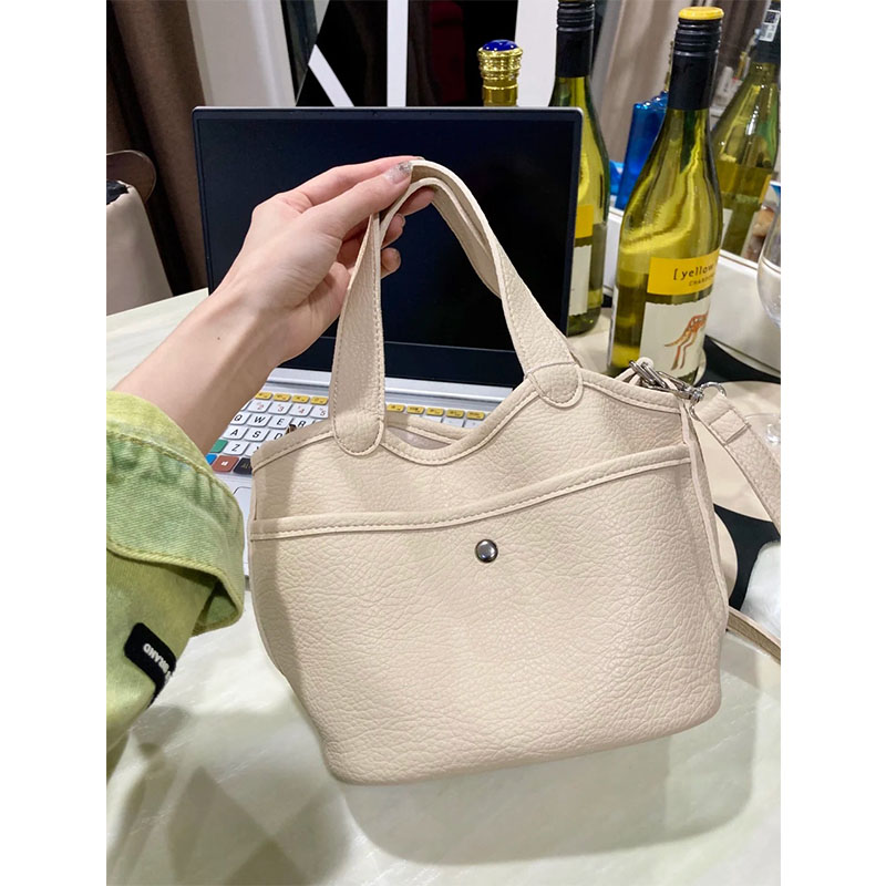 2025韩国ins新款菜篮子包包手提包简约时尚软皮质感斜挎水桶包女