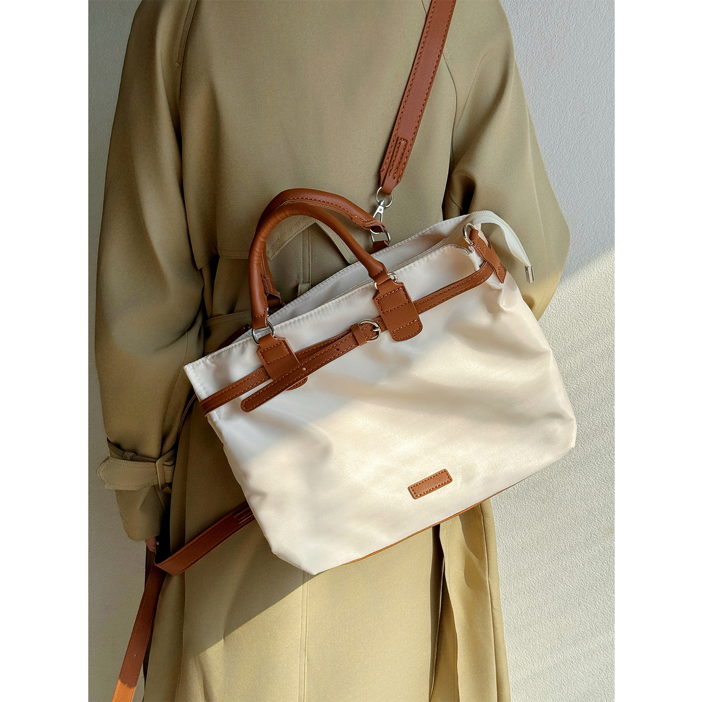 学生大容量休闲手提电脑双肩背包