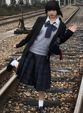 黑色西装西服上衣女秋冬叠穿校供感海苔jk格裙55cm半身裙制服套装