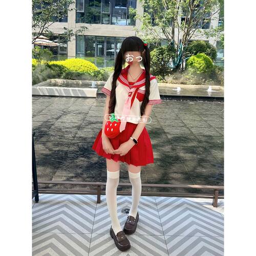 红色三本中间水手服校供短裙套装