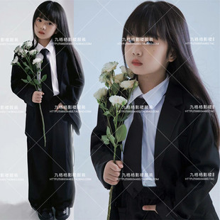 ?？ㄖ黝}寫真藝術(shù)形象照潮童舞臺走秀兒童演出服裝 拍攝女小童西裝