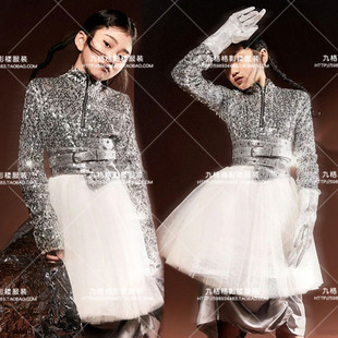 女童走秀潮服银色科技感元宇宙儿童演出服少儿模特大赛T台服装酷