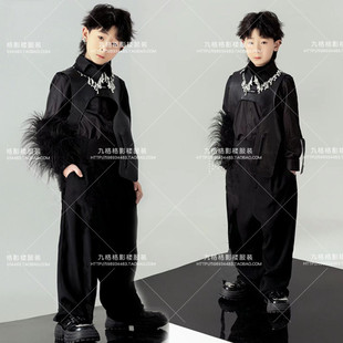 拍摄封面主题写真男童舞台走秀未来科技潮服装模特培训儿童演出服