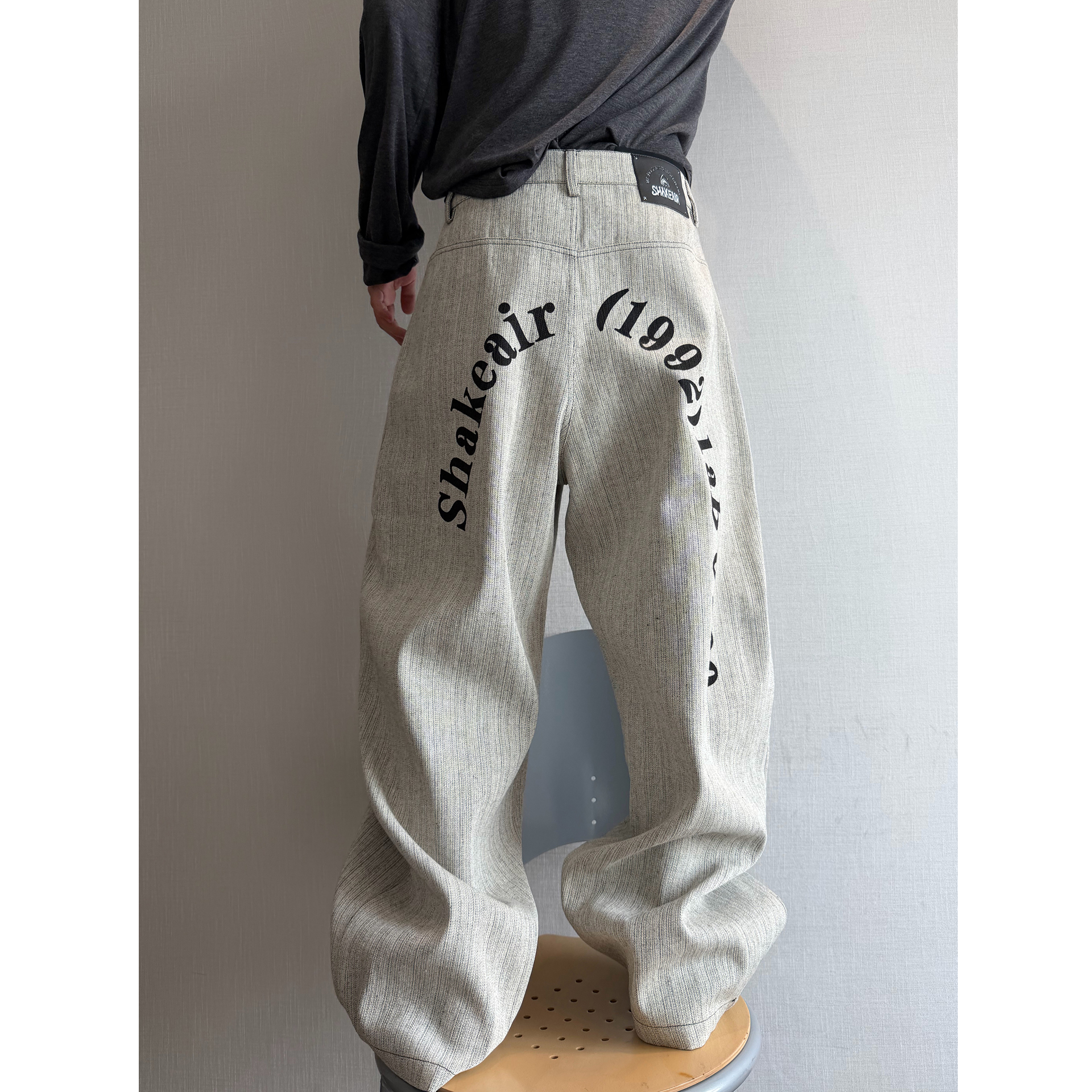 dannyandzee秋冬复古百搭白色竖条纹字母印花宽松直筒牛仔裤男INS