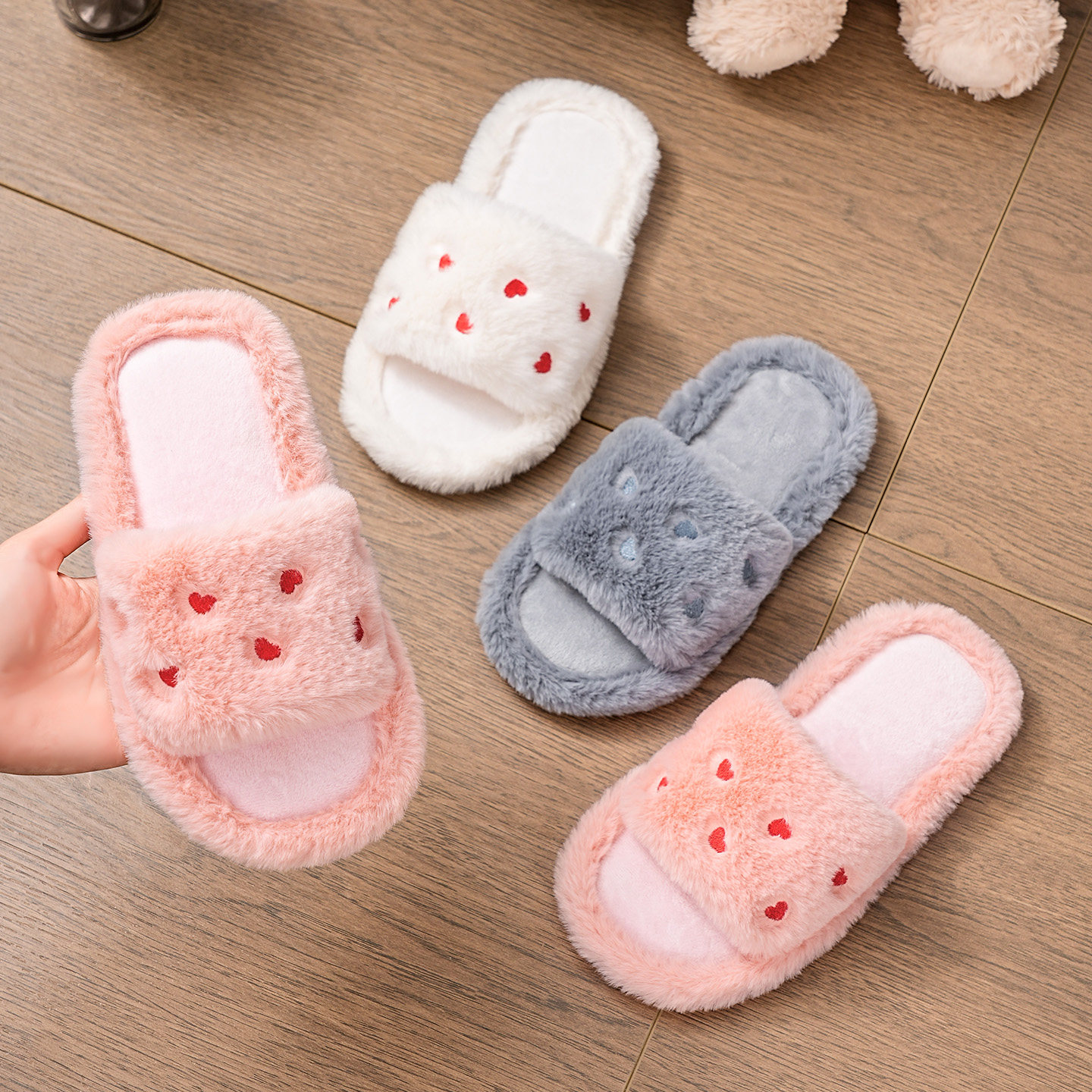 女童棉拖鞋秋冬室内防滑儿童居家毛毛保暖女孩宝宝2025新款拖鞋