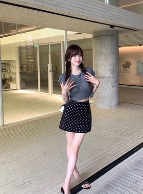 黑色波点半身裙女夏新款包臀裙法式高级感高腰显瘦a字短裙子