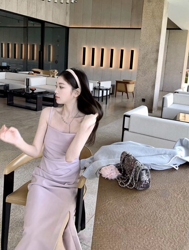 FoF法式高级感方领粉色吊带裙女春季新款胖mm显瘦内搭a字连衣裙