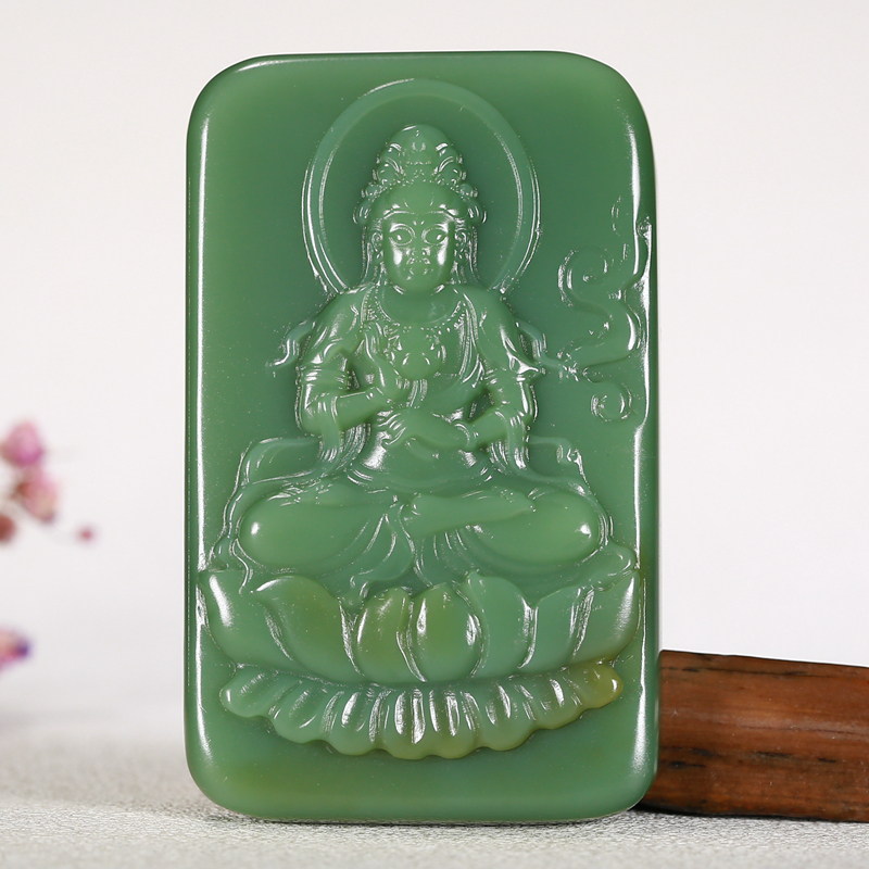 52.82克新疆和田玉观音牌吊坠