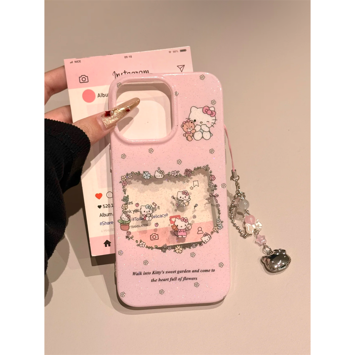 少女粉色镂空闪粉碎花猫咪适用iphone16pro手机壳苹果17新款15创意挂坠14pro女款13超火15promax防摔保护套