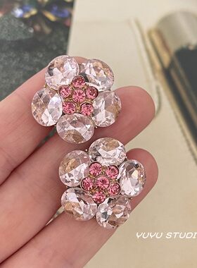 高档粉色镶钻金属钮扣