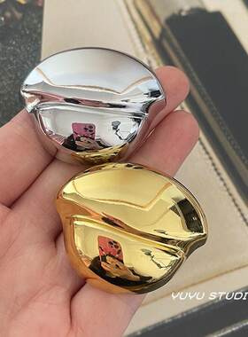 小香风异形金属纽扣貂皮大衣