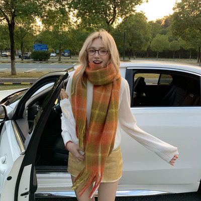 hucares自制「南瓜司康」高品质巨显白格子百搭韩系氛围感围巾