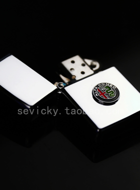 适用于阿尔法罗密欧Giulia朱丽叶四叶草金属小车标车内饰点缀火机