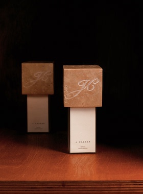 JCAESAR “向下生长”香水 意大利白洞石瓶盖 手工雕刻 木质调