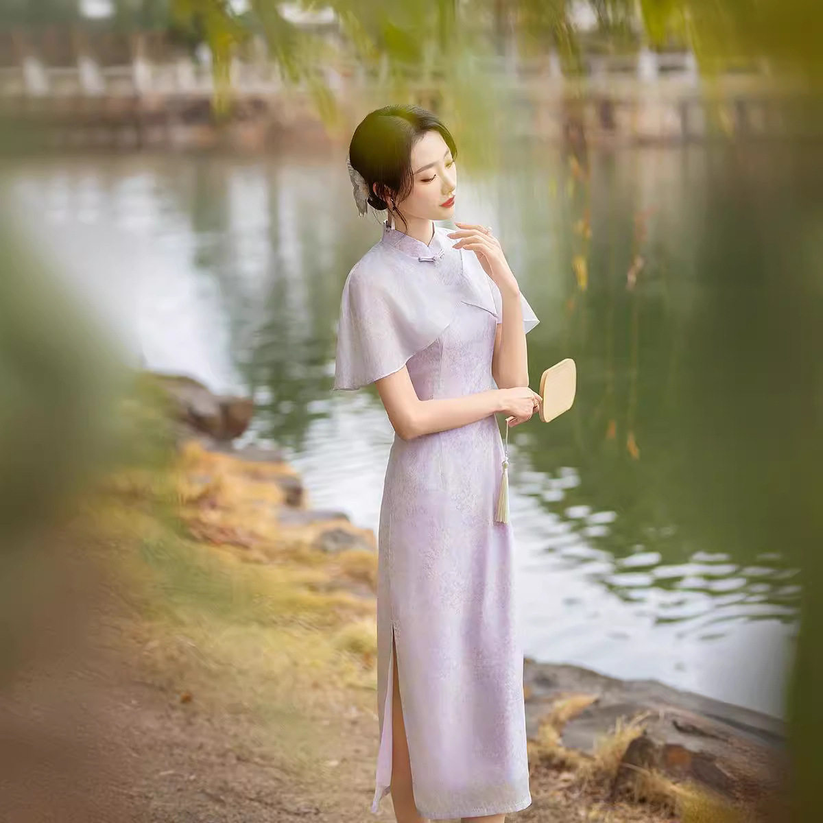 2026紫色旗袍女春夏新款长斗篷司藤披肩两件套订婚连衣裙礼服女装