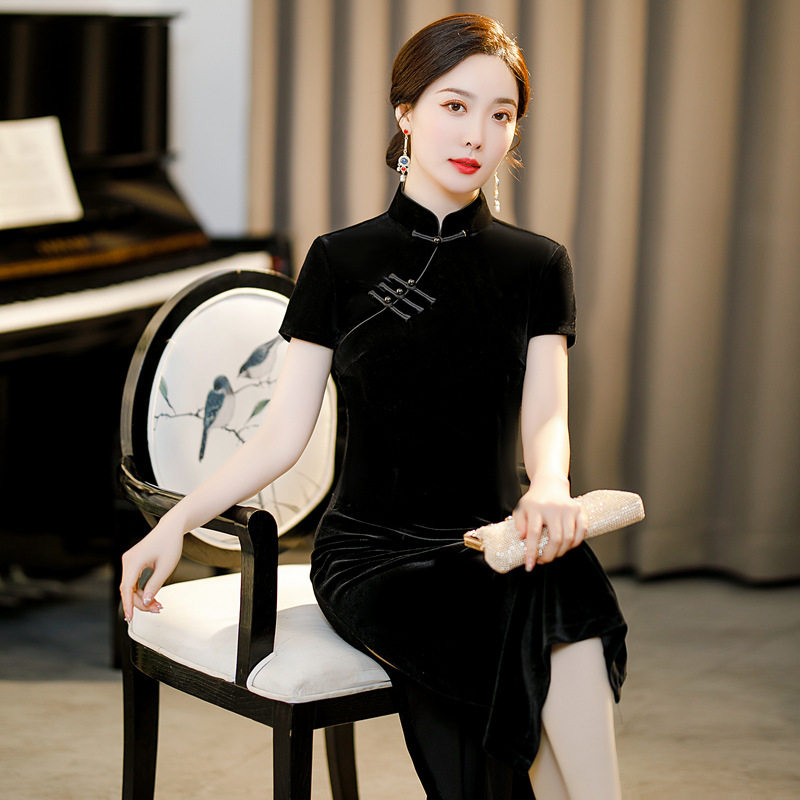 金丝绒旗袍2026春秋新款复古改良中国风中长款女士走秀单层连衣裙