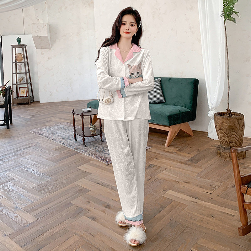 耀婷2026年秋季新款睡衣女金丝绒印花套装长袖长裤宽松家居服外贸