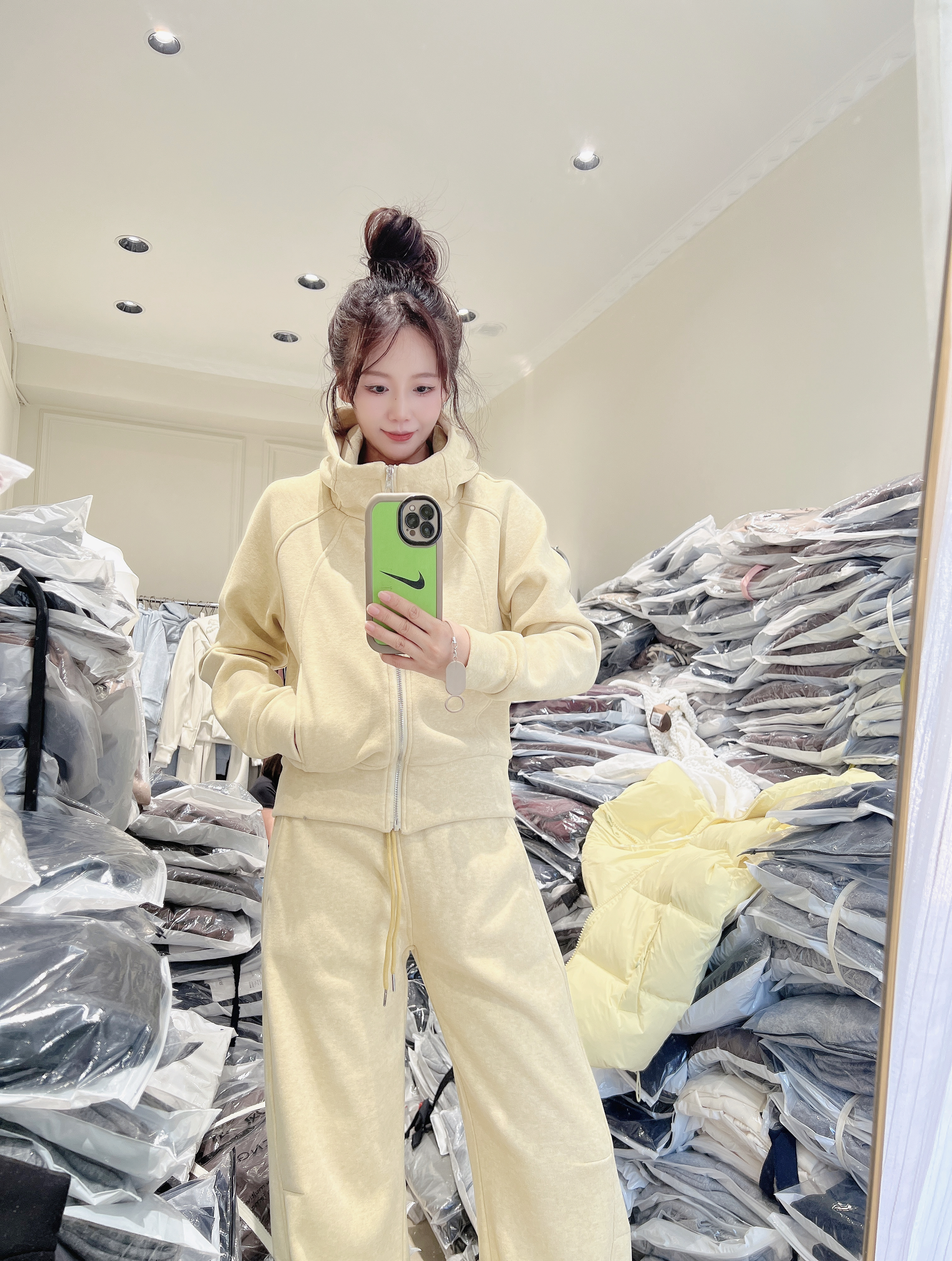 加厚拉绒卫衣套装 连帽仿羊绒开衫短外套弯刀阔腿长卫裤 两件套女