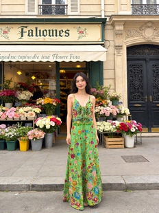 花仙子清迈富家千金手工钉珠度假连衣裙2026 夏萨珑 浪漫花海