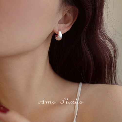 AMOC形拉丝耳环女925银针冷淡风