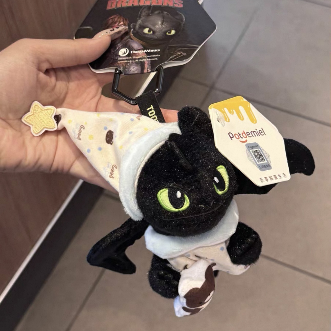 正版环球无牙仔包挂件炫酷驯龙高手夜煞毛绒挂饰玩偶公仔书包挂饰