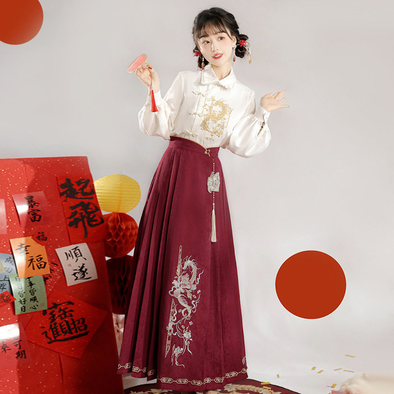 龙跃原创汉元素刺绣长袖衬衫上衣红色提花改良马面裙春夏季女套装图片