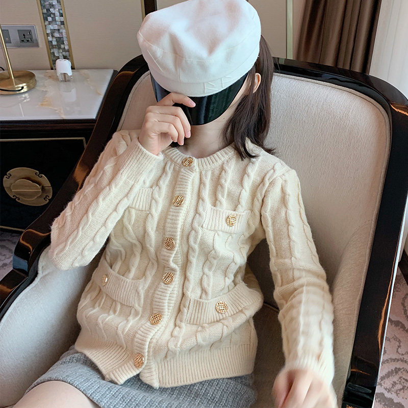 秋冬韩版气质黑色复古麻花加厚针织毛衣女短款长袖圆领开衫外套