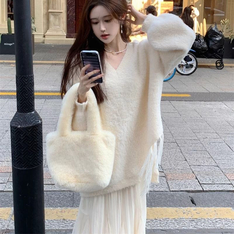 软糯甜美不对称设计带流苏宽松毛衣外套超好看V领套头针织衫上衣