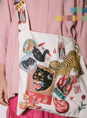 泰国小众设计 趣味风缎面印花软布袋 白老虎卡通动物侧背包斜挎包