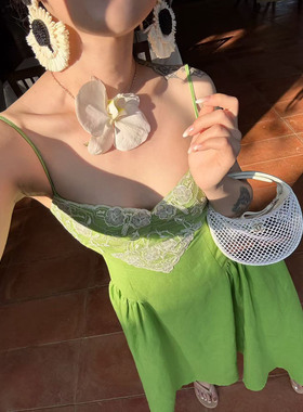 DUO智仙 黑标 波上灵妃夏日新鲜绿刺绣吊带露背度假亚麻连衣裙