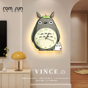 龙猫时钟装 挂钟餐厅挂画 饰画奶油风客厅电视墙钟表壁画2024新款