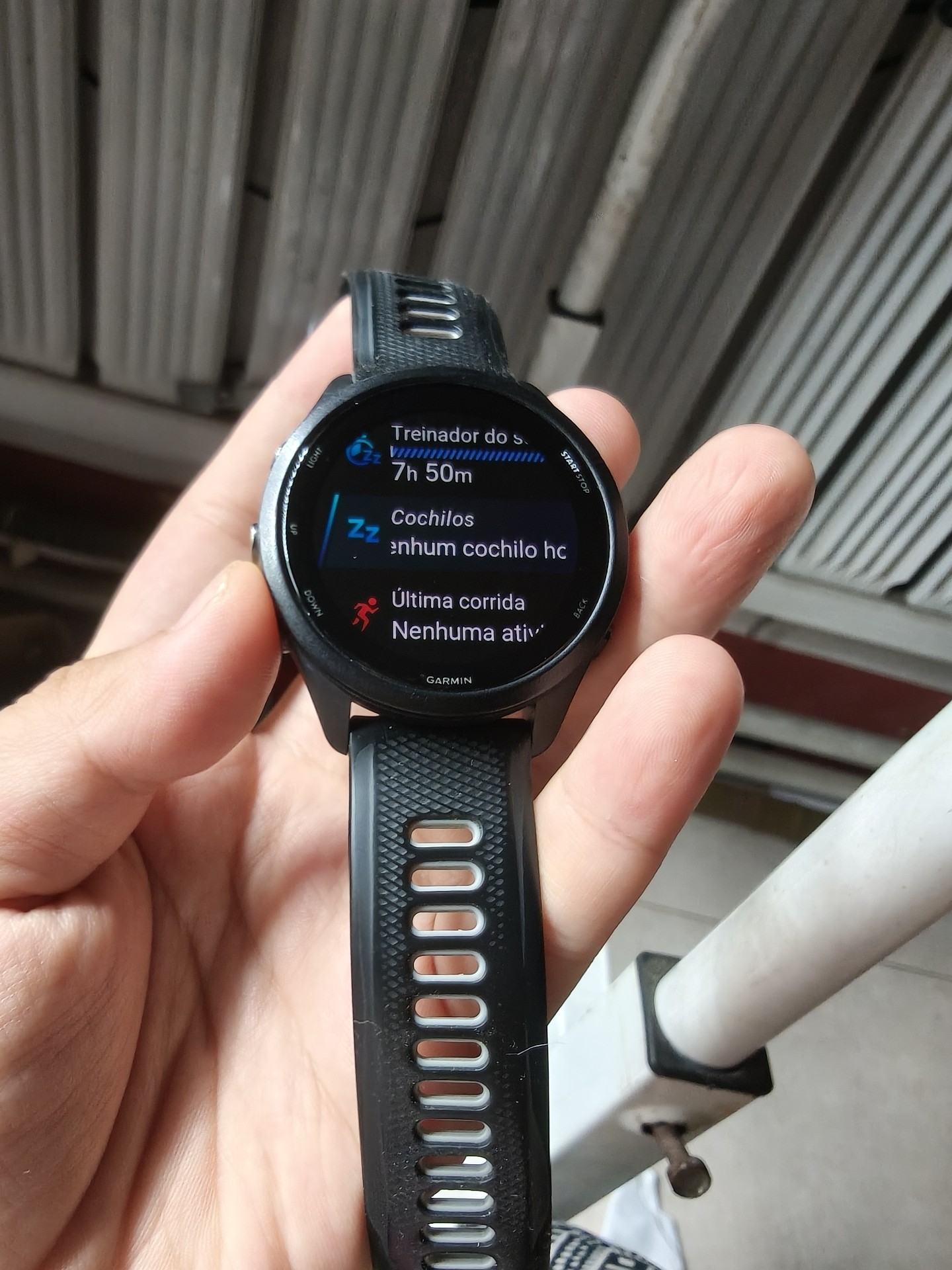 thumbnail for Garmin 265 Garmin Forerunner265 Music Version
