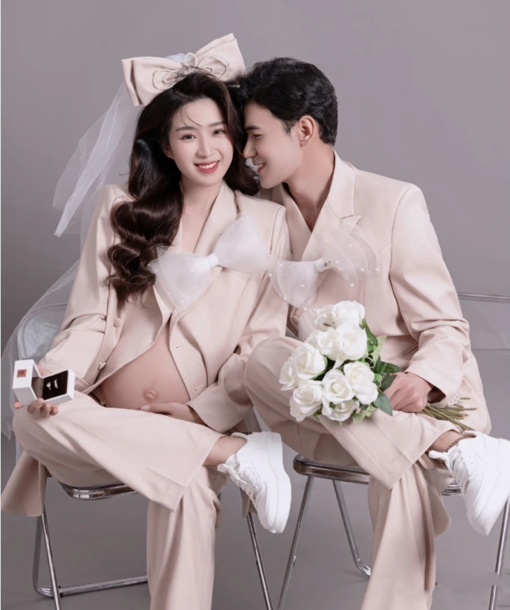 孕妇照服装影楼摄影情侣西装韩杂小众氛围感杂志旅拍主题孕妈照相