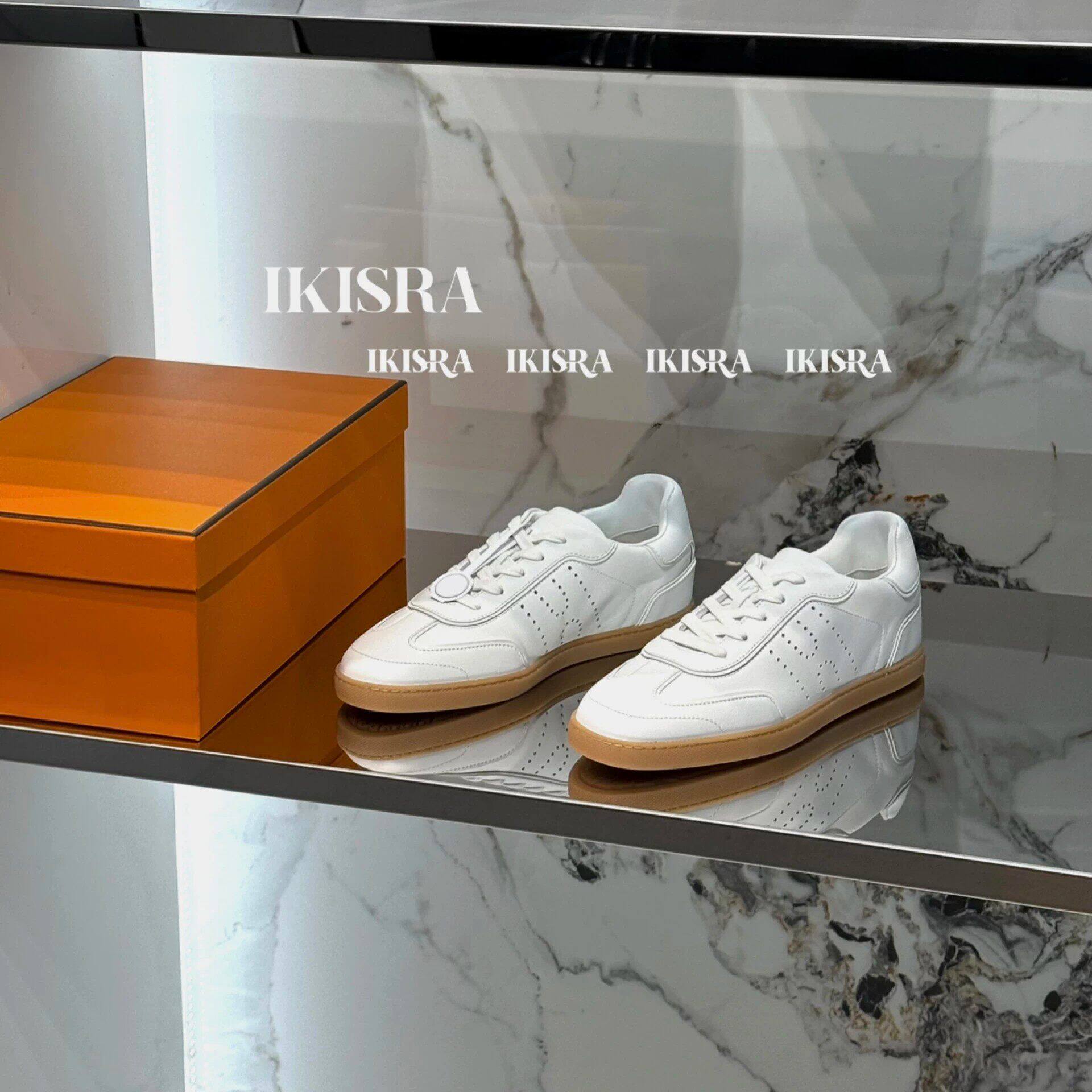 BVKV 4/21  新款镂空字母平底小白鞋低帮运动鞋