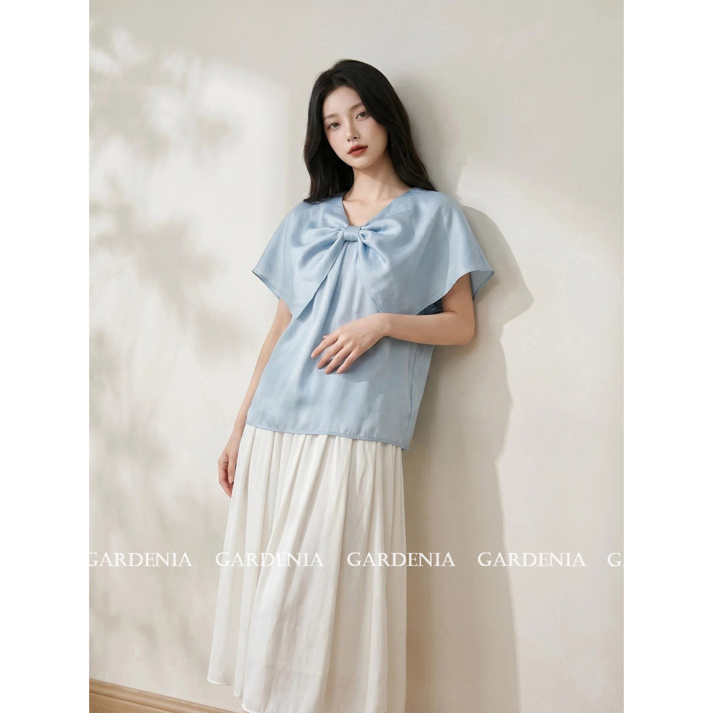 Gardenia 法式甜美蓝色醋酸蝴蝶结翻领上衣女2026新款慵懒短袖T恤
