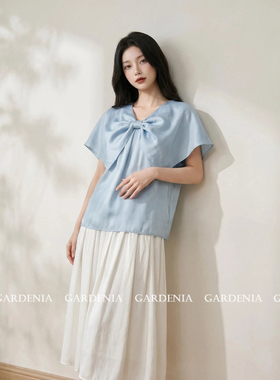 Gardenia 法式甜美蓝色醋酸蝴蝶结翻领上衣女2026新款慵懒短袖T恤