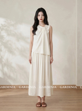 Gardenia 白色法式不对称捏褶无袖上衣女夏日松弛感宽松a字裙套装
