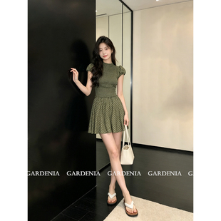 Gardenia 法式复古绿色波点泡泡袖A字连衣裙女绝美度假风收腰短裙