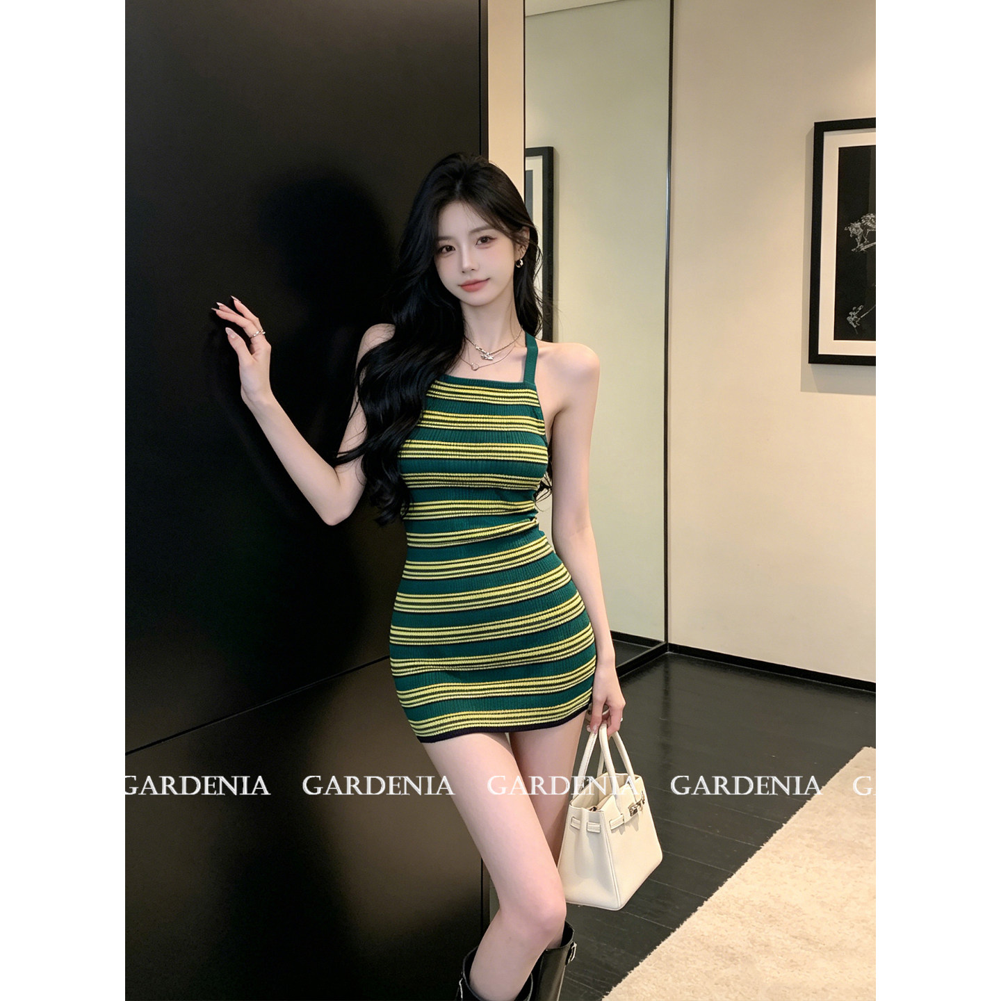 Gardenia 纯欲性感辣妹绿色条纹露背连衣裙女小众交叉绑带包臀裙