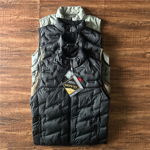 立领羽绒马甲白鸭绒情侣款宽松