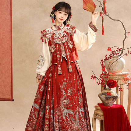 【凰羽】原创汉服女婚服订婚敬酒服红色马面裙套装新款明制拜年服