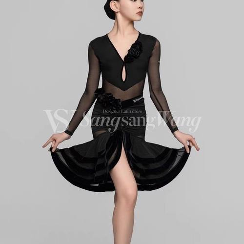 sswang秋冬新款舞服少儿拉丁舞纱网v领超多花长袖拉丁套装练习服