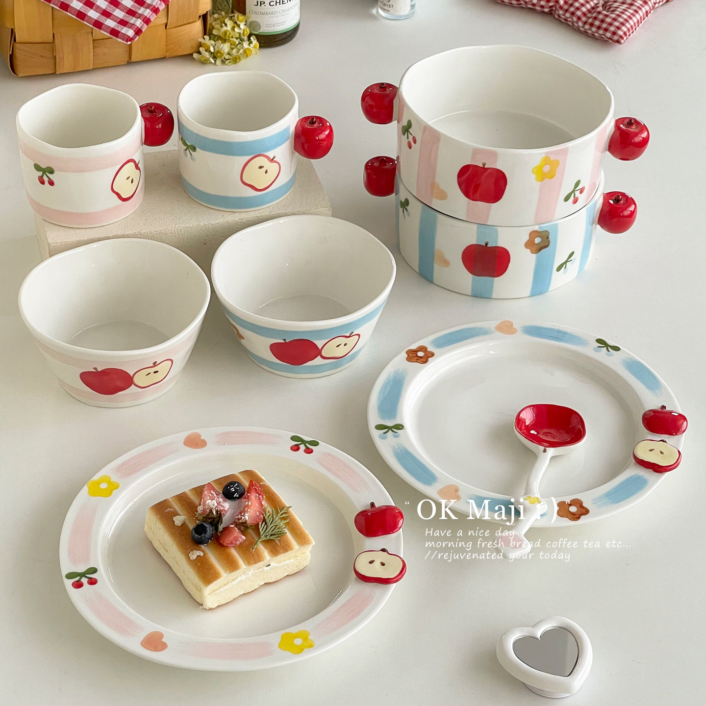 漂亮可爱釉下彩陶瓷早餐甜品盘