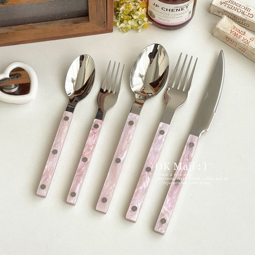 精致漂亮粉色食品级不锈钢刀叉勺