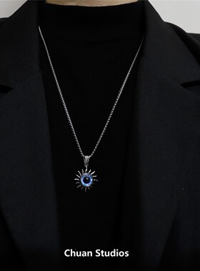 Chuan/ins韩国小众蓝色水晶眼瞳情侣项链简约冷淡风毛衣链女钛钢