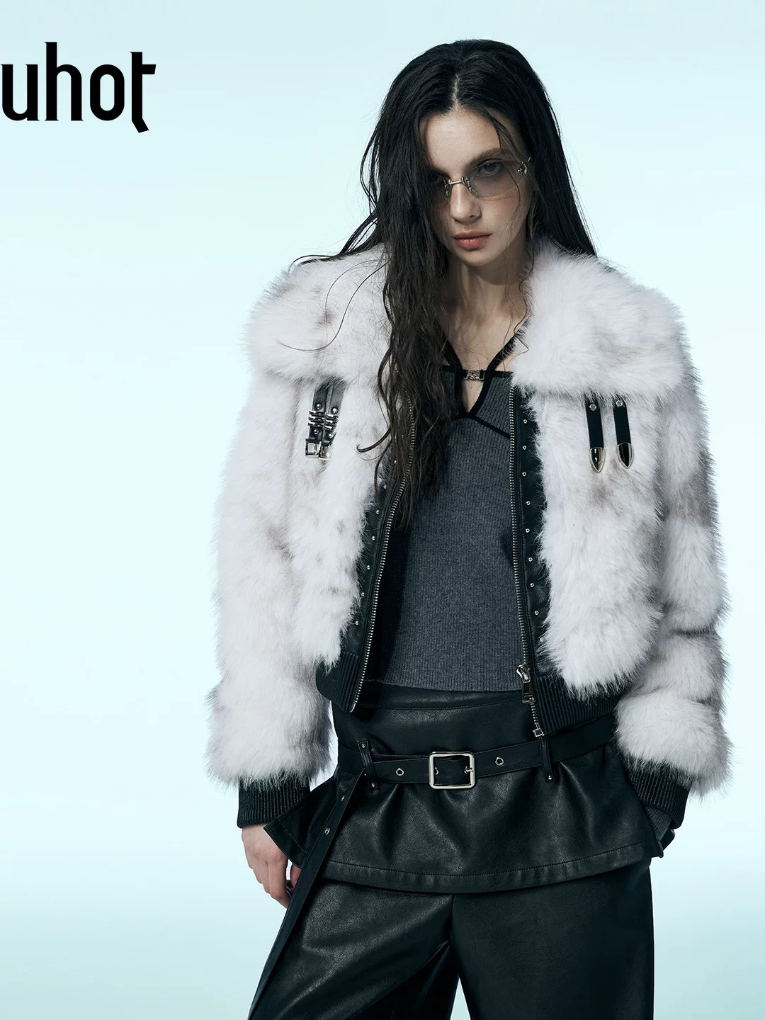 uhot/诱货黑白环保皮毛绒感外套短款廓形大翻领优雅奢华UWWW2W245