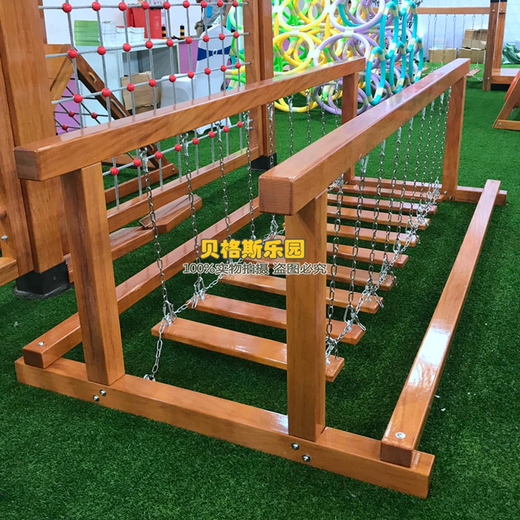 幼儿园儿童户外木制九板荡桥攀爬平衡木组合体能感统训练室外玩具