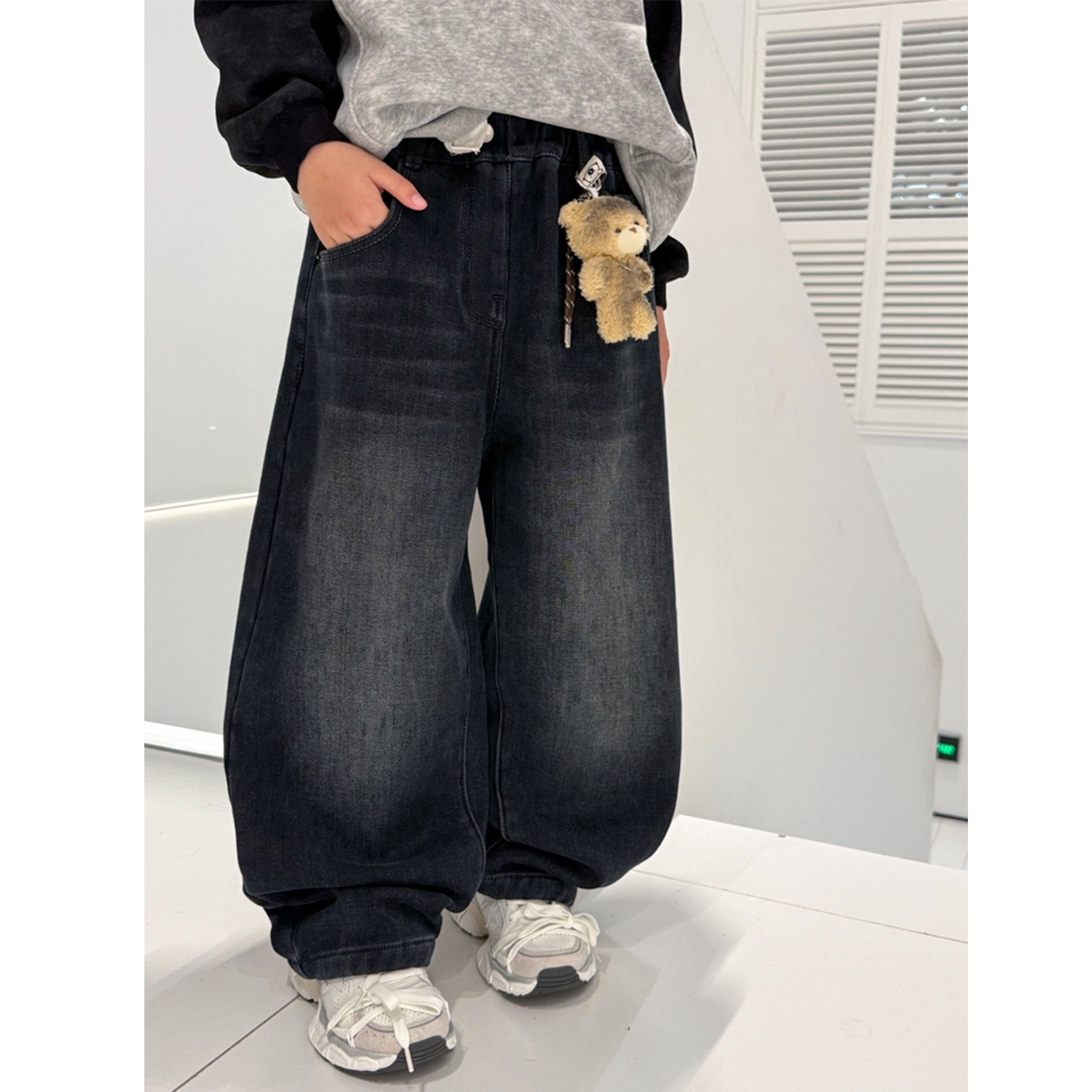 男童加绒牛仔裤中大童阔腿宽松