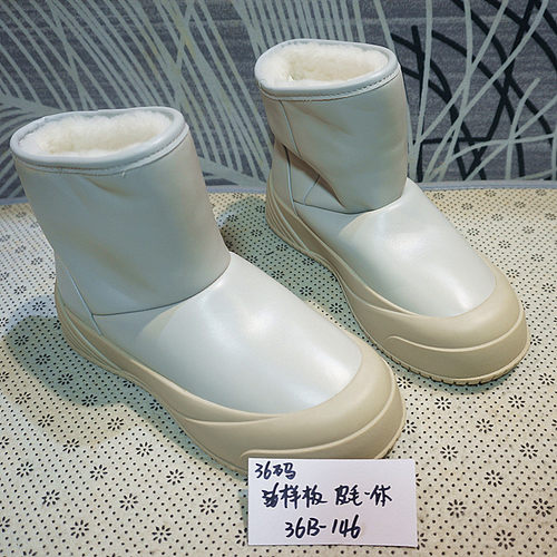 36码断码年底清仓 真皮羊毛女士雪地靴 保暖棉靴 多款多色超值36B